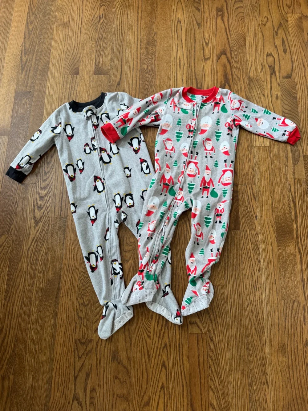 Carter’s Holiday Penguin & Santa Fleece One-Piece Zip-up Pajamas, size 2T